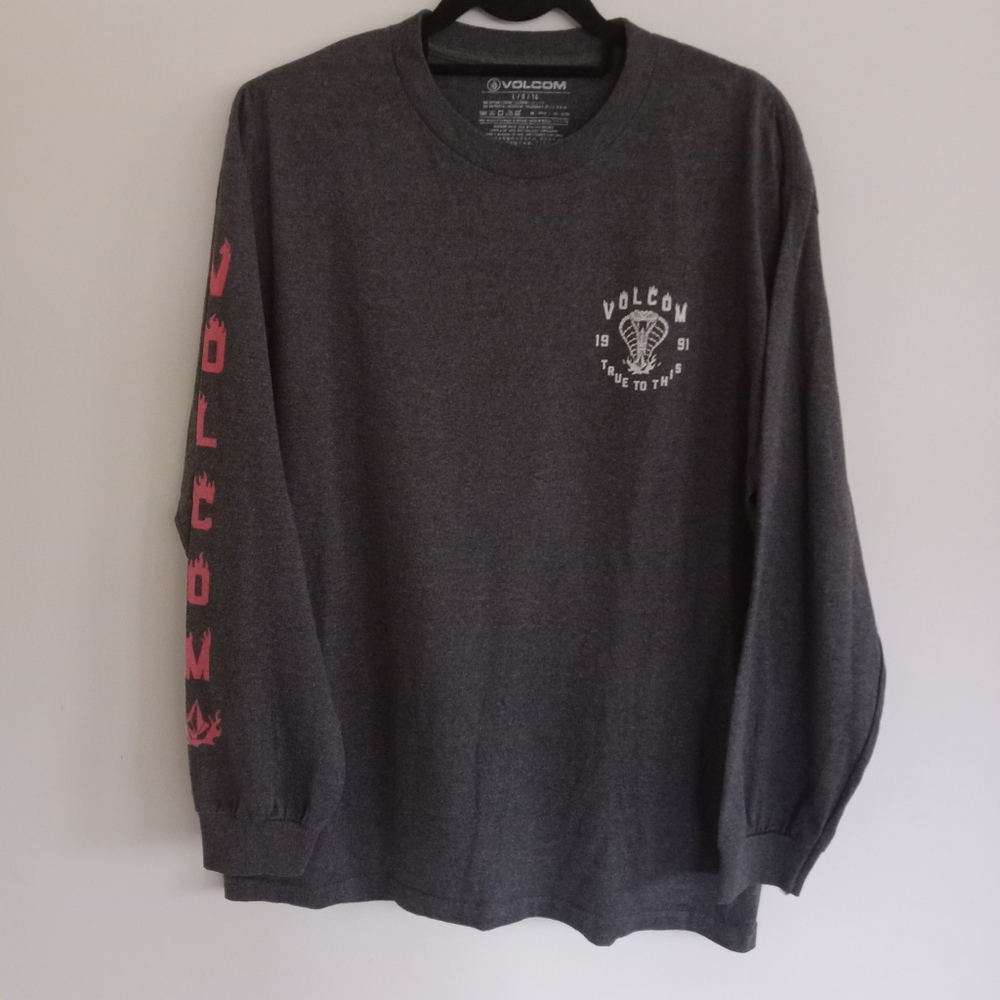 VOLCOM LONG SLEEVE T SHIRT SIZE LARGE